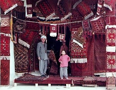 マザリシャリフの絨毯屋